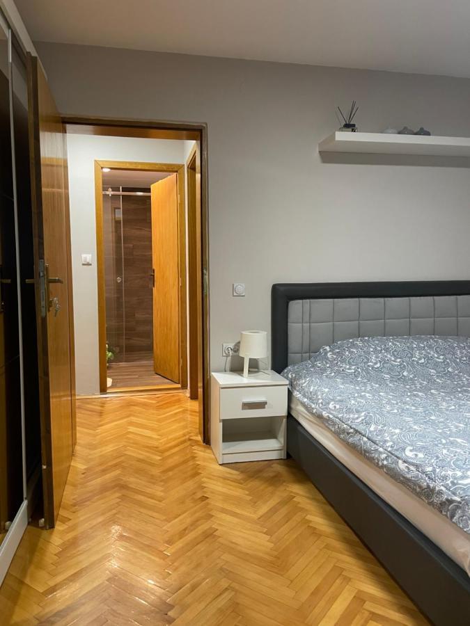 Apartamento Leo Ni Exterior foto