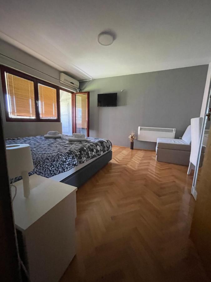 Apartamento Leo Ni Exterior foto