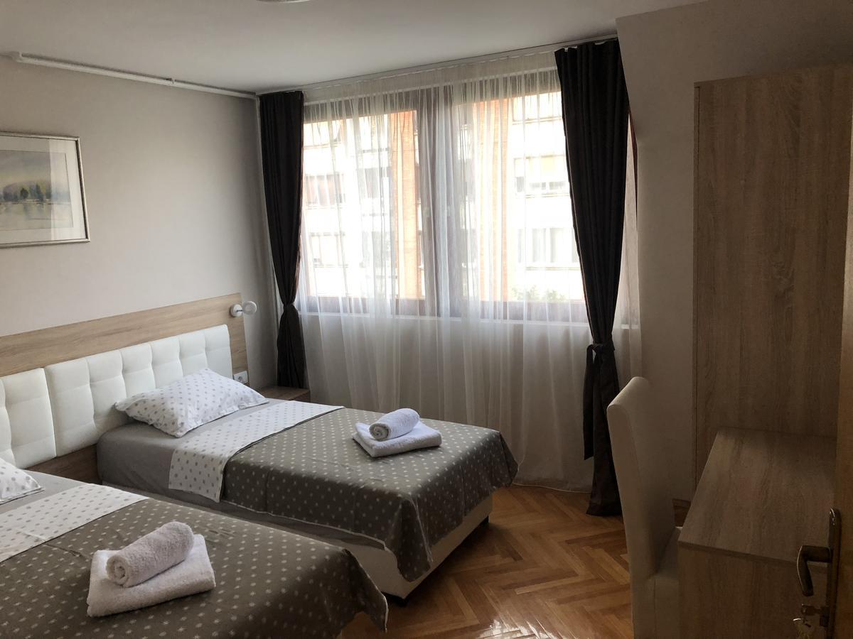 Apartamento Leo Ni Exterior foto